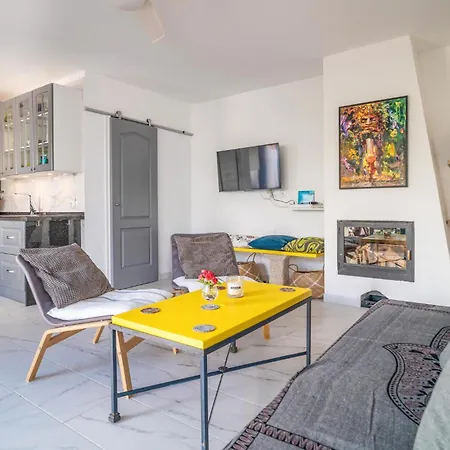 Lovely In With Kitchen Ferienhaus *